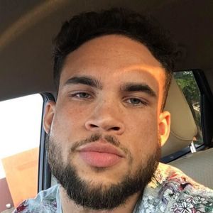 Meet your Posher, Dominic